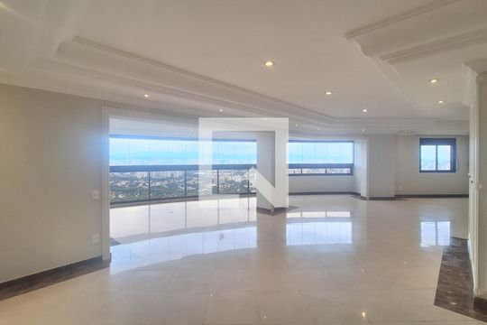 Venda de apartamento na Lapa com 4 quartos, varanda, quintal e academia no condomínio. — foto 1