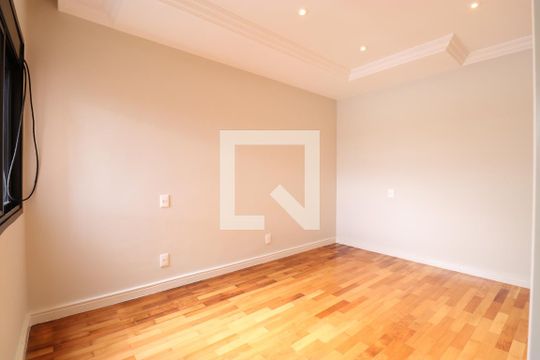 Venda de apartamento na Lapa com 4 quartos, varanda, quintal e academia no condomínio. — Suíte 1