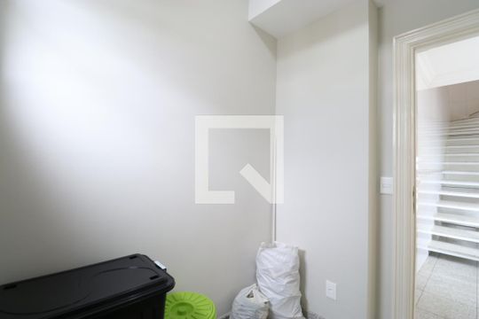 Venda de apartamento na Lapa com 4 quartos, varanda, quintal e academia no condomínio. — Quarto de Serviço 1