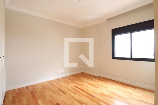 Venda de apartamento na Lapa com 4 quartos, varanda, quintal e academia no condomínio. — Suíte 3
