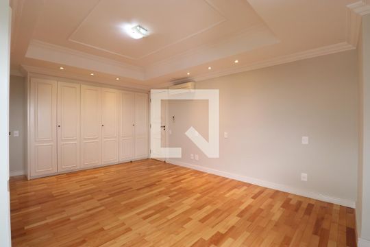 Venda de apartamento na Lapa com 4 quartos, varanda, quintal e academia no condomínio. — Suíte 2