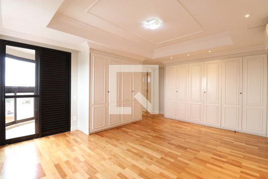 Venda de apartamento na Lapa com 4 quartos, varanda, quintal e academia no condomínio. — Suíte 2