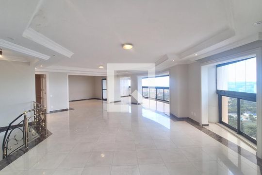 Venda de apartamento na Lapa com 4 quartos, varanda, quintal e academia no condomínio. — Sala 2