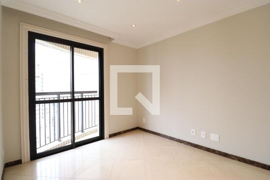 Venda de apartamento na Lapa com 4 quartos, varanda, quintal e academia no condomínio. — Quarto
