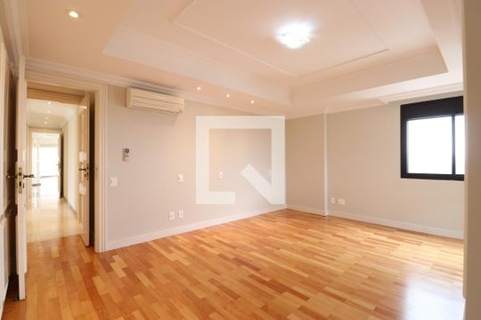 Venda de apartamento na Lapa com 4 quartos, varanda, quintal e academia no condomínio. — Suíte 2