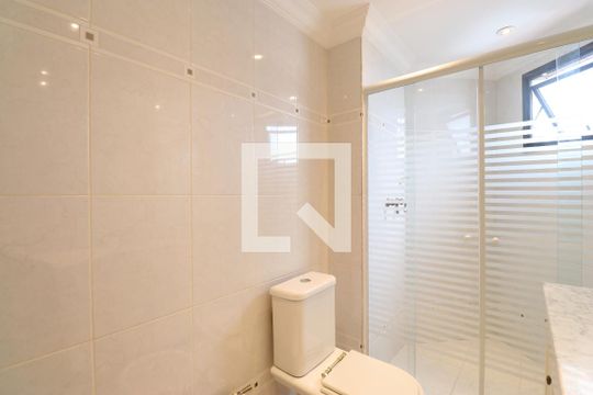 Venda de apartamento na Lapa com 4 quartos, varanda, quintal e academia no condomínio. — Banheiro da Suíte 3