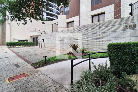 Venda de apartamento na Lapa com 4 quartos, varanda, quintal e academia no condomínio. — Fachada