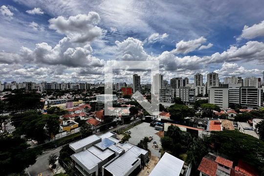 Apartamento no Brooklin, 3 quartos, 1 suíte, varanda gourmet, piscina e academia. Oportunidades de compra disponíveis! — Vista