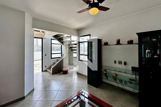 Apartamento no Brooklin, 3 quartos, 1 suíte, varanda gourmet, piscina e academia. Oportunidades de compra disponíveis! — Sala Superior