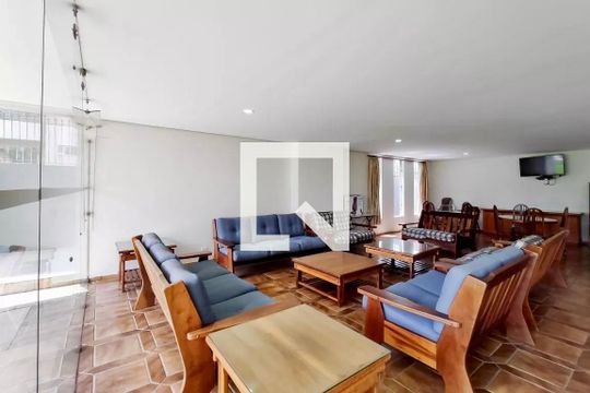 Apartamento no Brooklin, 3 quartos, 1 suíte, varanda gourmet, piscina e academia. Oportunidades de compra disponíveis! — Salão de Festas