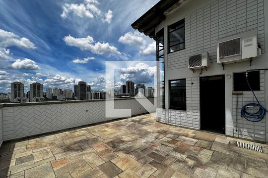 Apartamento no Brooklin, 3 quartos, 1 suíte, varanda gourmet, piscina e academia. Oportunidades de compra disponíveis! — Terraço Superior