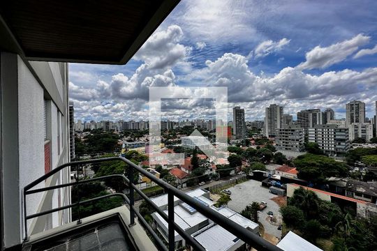 Apartamento no Brooklin, 3 quartos, 1 suíte, varanda gourmet, piscina e academia. Oportunidades de compra disponíveis! — Sacada