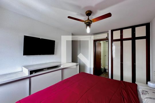 Apartamento no Brooklin, 3 quartos, 1 suíte, varanda gourmet, piscina e academia. Oportunidades de compra disponíveis! — Suíte
