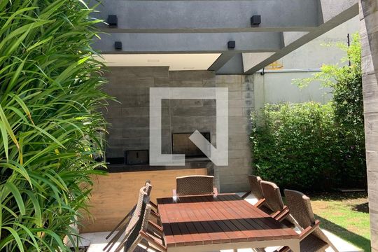Comprar apartamento com 2 quartos, churrasqueira e permite animais de estimação. Ideal para você e sua família! — Espaço Gourmet