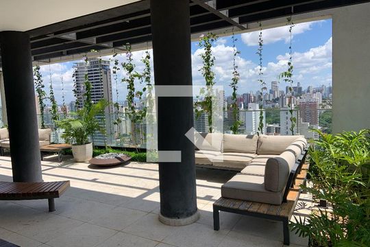 Comprar apartamento com 2 quartos, churrasqueira e permite animais de estimação. Ideal para você e sua família! — Área comum