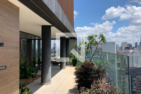 Comprar apartamento com 2 quartos, churrasqueira e permite animais de estimação. Ideal para você e sua família! — Área comum