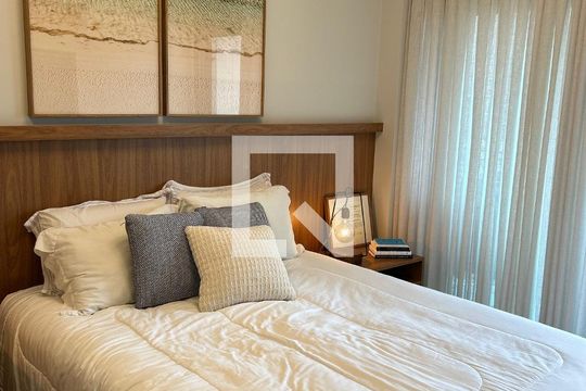 Comprar apartamento com 2 quartos, churrasqueira e permite animais de estimação. Ideal para você e sua família! — Quarto 1