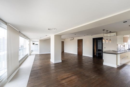 Apartamento para comprar com 3 suítes e varanda gourmet. — Varanda