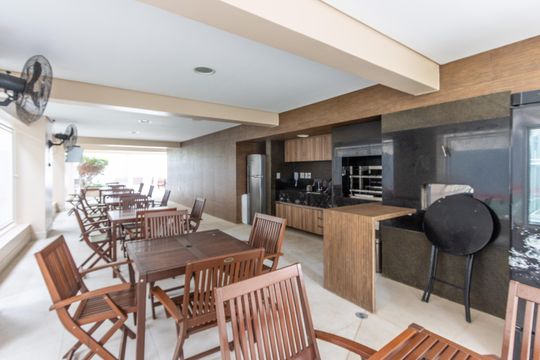 Apartamento para comprar com 3 suítes e varanda gourmet. — Churrasqueira