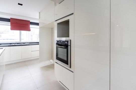 Apartamento para comprar com 3 suítes e varanda gourmet. — Cozinha