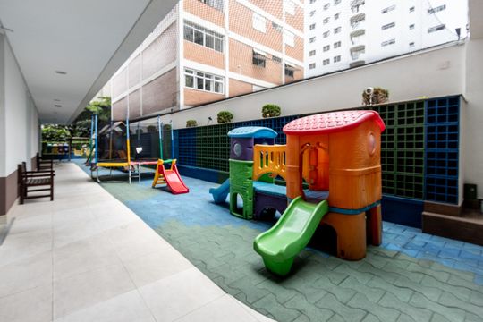 Apartamento para comprar com 3 suítes e varanda gourmet. — Playground