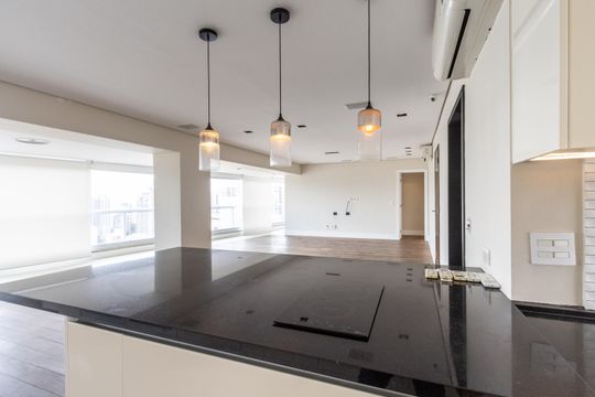 Apartamento para comprar com 3 suítes e varanda gourmet. — Cozinha