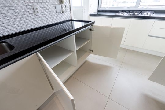 Apartamento para comprar com 3 suítes e varanda gourmet. — Cozinha