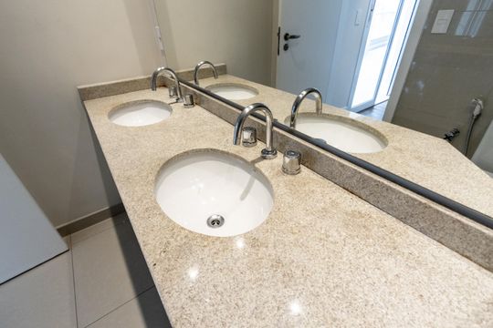 Apartamento para comprar com 3 suítes e varanda gourmet. — Quarto 1 - Banheiro da Suite Master