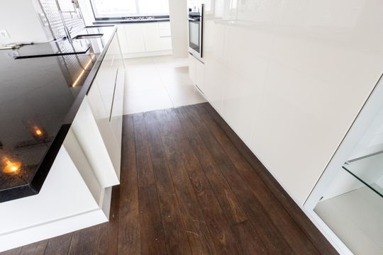 Apartamento para comprar com 3 suítes e varanda gourmet. — Cozinha