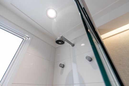 Apartamento para comprar com 3 suítes e varanda gourmet. — Quarto 2 - Banheiro da Suite