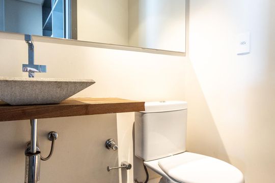 Apartamento para comprar com 3 suítes e varanda gourmet. — Lavabo