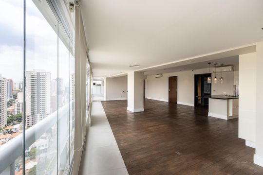 Apartamento para comprar com 3 suítes e varanda gourmet. — Varanda