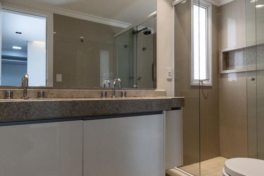 Apartamento para comprar com 3 suítes e varanda gourmet. — Quarto 1 - Banheiro da Suite Master