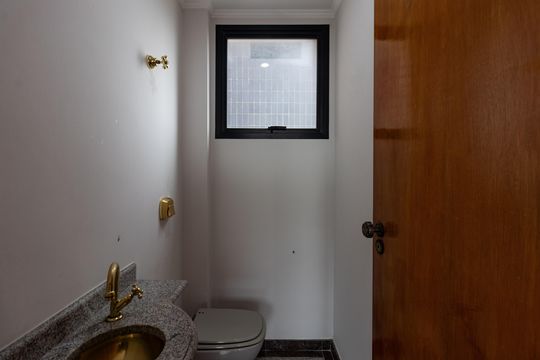 Apartamento para aluguel com 2 quartos, academia no condomínio e aceita animais. — Lavabo