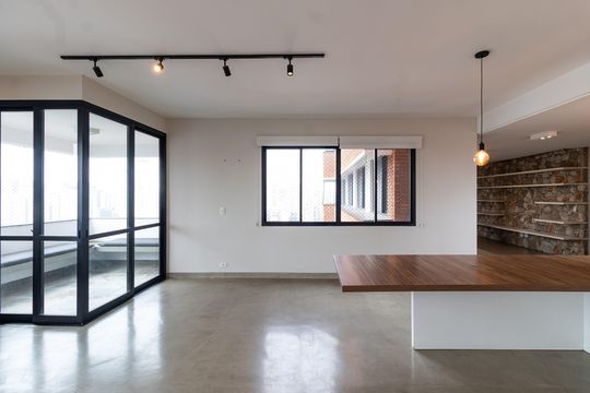 Apartamento para aluguel com 2 quartos, academia no condomínio e aceita animais. — Sala