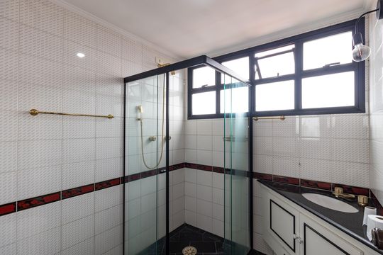 Apartamento para aluguel com 2 quartos, academia no condomínio e aceita animais. — Banheiro social