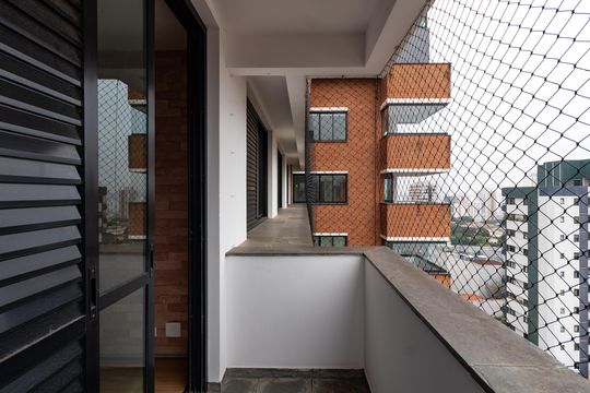 Apartamento para aluguel com 2 quartos, academia no condomínio e aceita animais. — Varanda da Suíte