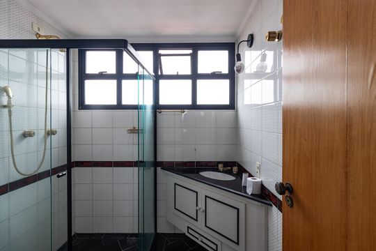 Apartamento para aluguel com 2 quartos, academia no condomínio e aceita animais. — Banheiro social