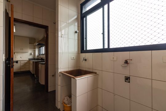 Apartamento para aluguel com 2 quartos, academia no condomínio e aceita animais. — Área de Serviço