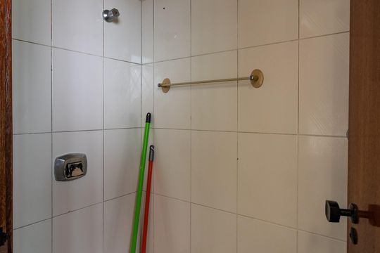 Apartamento para aluguel com 2 quartos, academia no condomínio e aceita animais. — Área de Serviço
