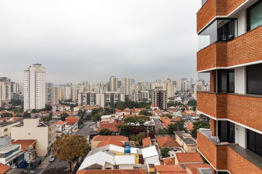 Apartamento para aluguel com 2 quartos, academia no condomínio e aceita animais. — Vista da Varanda da Sala
