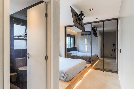 Comprar apartamento mobiliado no Jardim das Acácias com 2 quartos e varanda. Churrasqueira no condomínio. — Suíte 1
