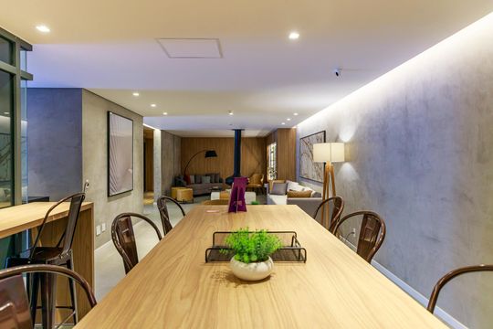 Comprar apartamento mobiliado no Jardim das Acácias com 2 quartos e varanda. Churrasqueira no condomínio. — Área comum - Coworking