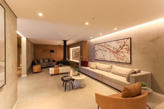 Comprar apartamento mobiliado no Jardim das Acácias com 2 quartos e varanda. Churrasqueira no condomínio. — Área comum - Hall Social
