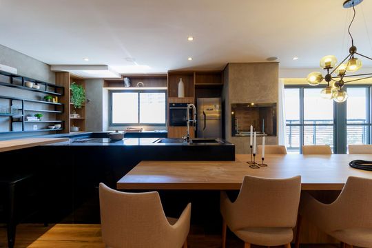 Comprar apartamento mobiliado no Jardim das Acácias com 2 quartos e varanda. Churrasqueira no condomínio. — Área comum - Espaço Gourmet
