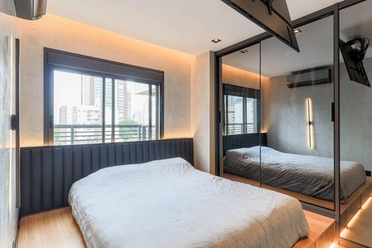 Comprar apartamento mobiliado no Jardim das Acácias com 2 quartos e varanda. Churrasqueira no condomínio. — Suíte 1