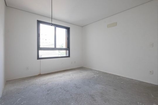 Compra apartamento com 4 quartos, academia no condomínio e permite animais de estimação. — Quarto 4