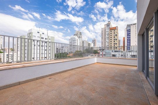 Compra apartamento com 4 quartos, academia no condomínio e permite animais de estimação. — Sala/Cozinha - Varanda