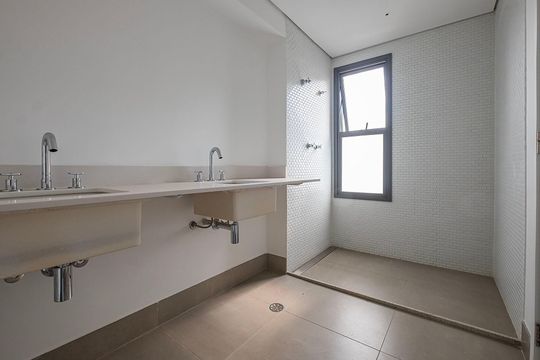 Compra apartamento com 4 quartos, academia no condomínio e permite animais de estimação. — Suíte 1