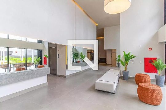 Apartamento na Vila Romana com 3 suítes, varanda e churrasqueira. Piscina no condomínio. Excelente compra! — Área Comum